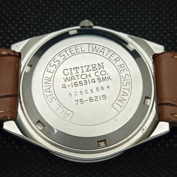 Vintage 1974 Citizen Automatic Mens Silver Watch W/daydate & Red accents - Picture 8 of 8